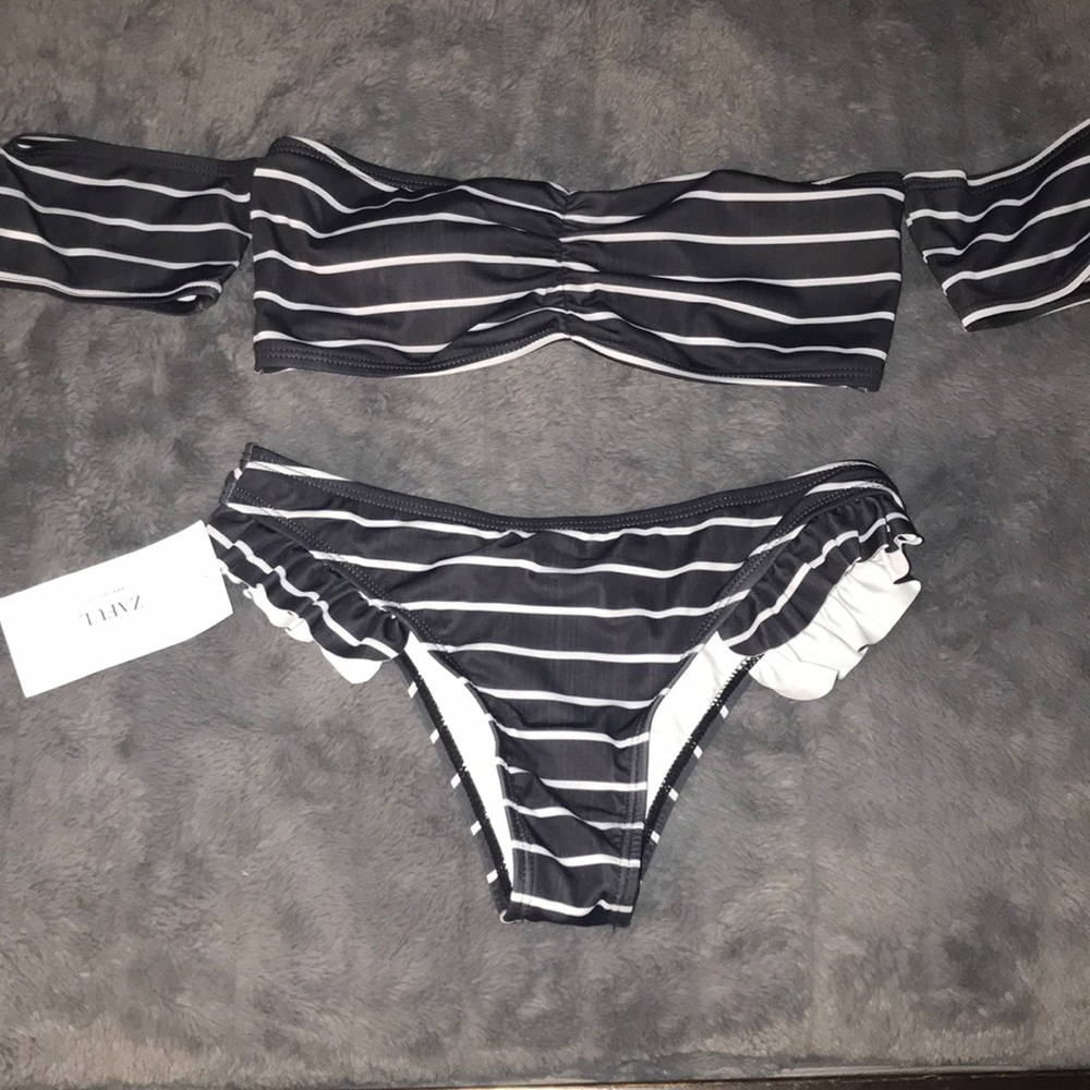 Black & white bikini